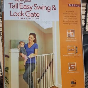 Baby, pet safety gates